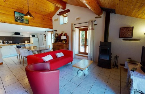 Les Martys Cabaña | Beautiful 3 épis country gîte, large south-facing terrace