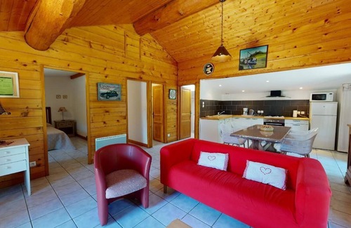 Les Martys Cabaña | Beautiful 3 épis country gîte, large south-facing terrace