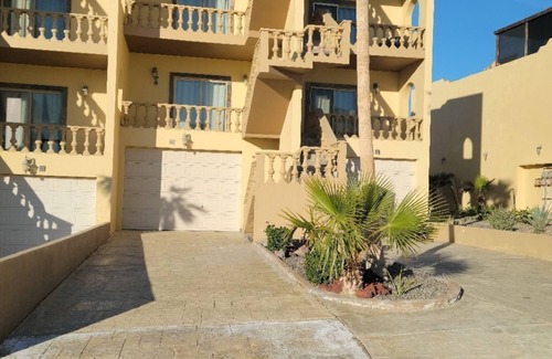 Puerto Peñasco Casa | Beautiful 3 bdrm 3 bath townhome with garage. Just 3rd row from the beach.