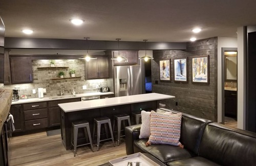 Boyne Falls Condominio | Recientemente renovado para 2018 y Like No Other! 3 habitaciones / 3 baños con excelente ubicación!