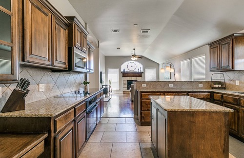 Edmond Casa | Beautiful 3 bed in Family Friendly Neighborhood