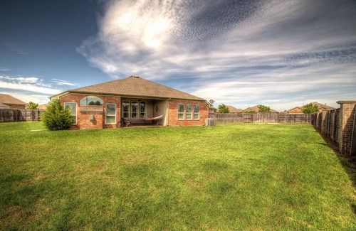Edmond Casa | Beautiful 3 bed in Family Friendly Neighborhood