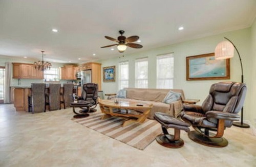 Big Coppitt Key Casa | Beautiful 3 bedroom 2 bath pool house close to Key West