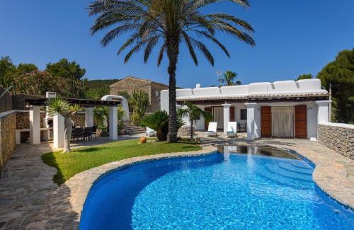 Sant Vicent de Sa Cala Casa | Beautiful 3 bedroom finca in San Vicent