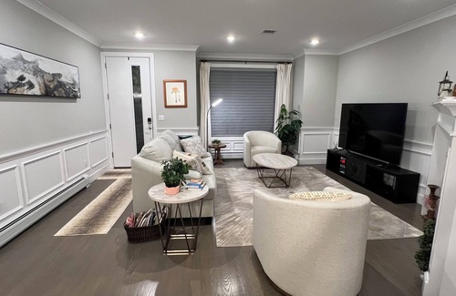 Palisades Park Casa | Beautiful 3-Bedroom Home only 20 minutes away from New York