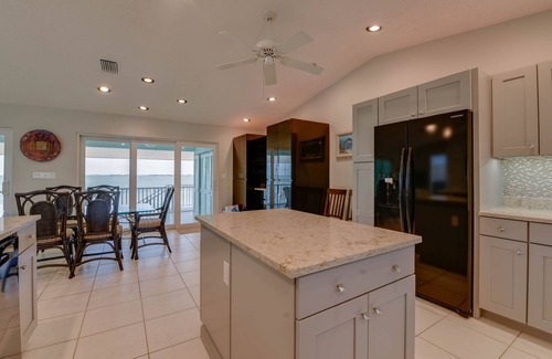 Summerland Key Casa | Beautiful 3 Bedroom 3 Bath Open Water Pool Home With Excellent Boating