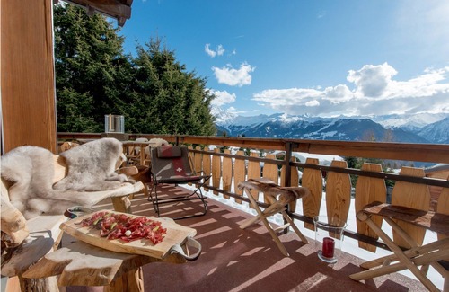 Verbier Condominio | Beautiful 3 bedroom duplex fully renovated with magnificent mountain views!