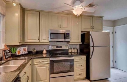 North Augusta Casa | Beautiful 3 bedroom house with a swimming pool