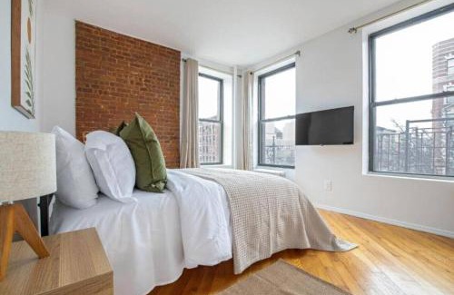 East Harlem Apartamento | Beautiful 3-Bedroom, 2-Bath Apartment in NYC