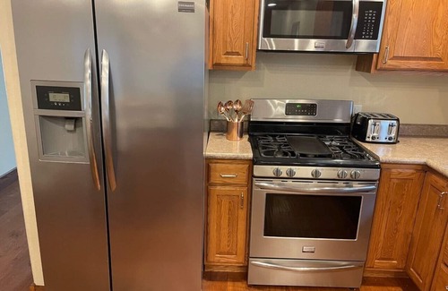 McGregor Casa | Beautiful 3 bedroom 2 bath home with 2,884 sq ft of living space