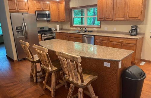 McGregor Casa | Beautiful 3 bedroom 2 bath home with 2,884 sq ft of living space