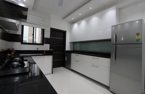 Rajkot Apartamento | Precioso apartamento de 3 dormitorios cerca de Crystal Mall, Kalawad Road, Rajkot