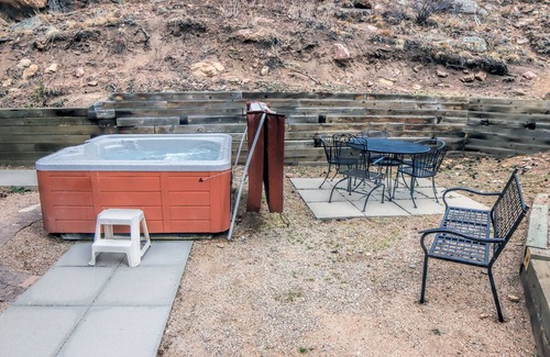 Estes Park Chalet De Esquí | Vistas a las montañas, Jacuzzi Personal, temporada piscina, cerca del Parque Nacional