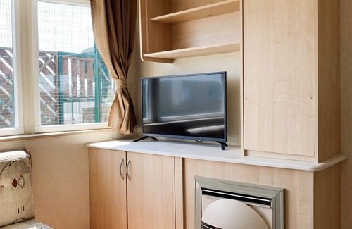 Colchester Casa | Beautiful 3-bedroom Caravan at Mersea Island