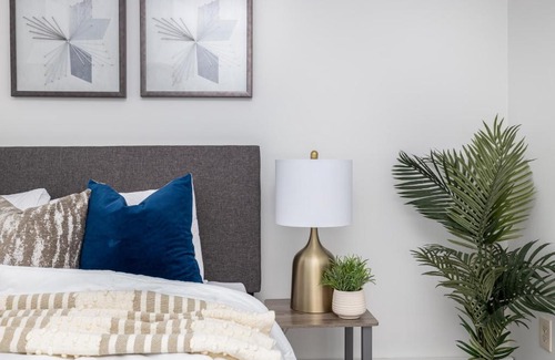 Hartford Casa | Beautiful 3 bedroom Condo in Hartford!
