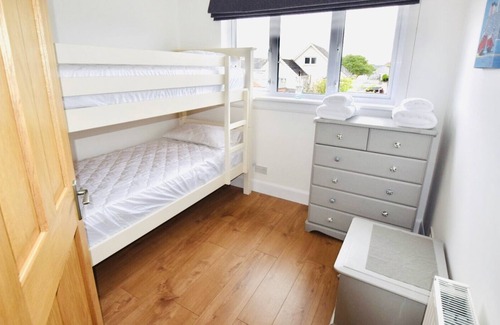 Kilrenny Casa | Beautiful 3 bedroom home in Cellardyke with fire pit in garden and dog friendly