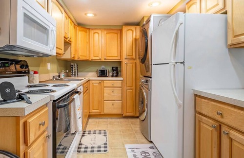 Crofton Casa | Beautiful 3-bedroom house with garage 20min from DC and 6 FLags