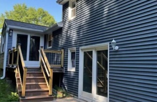 Maple Hill Casa | Beautiful 3 bedroom home centrally located in picturesque CT.