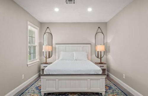 Lake Charles Casa | Beautiful 3 Bedroom Home