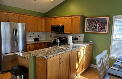Myrtle Grove Casa | Beautiful 3 bedroom home near Carolina Beach