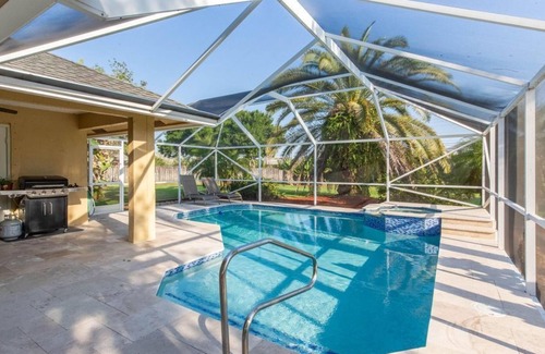 Equestrian Walk Apartamento | Beautiful 3 Br. Single family (101172) by Houzlet