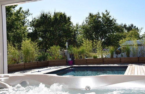 Grayan-Et-L'Hopital Villa | Hermosa casa de 300 m² con piscina climatizada y spa cerca del océano