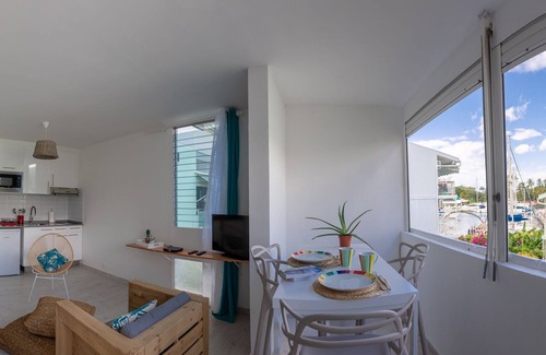 Pointe du Bout Apartamento | Precioso apartamento de 3 habitaciones en el corazón del puerto deportivo de 3 Ilets
