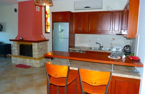 Katochori Villa | Hermosa villa de 3 plantas con piscina privada y vistas increíbles al mar de Creta.