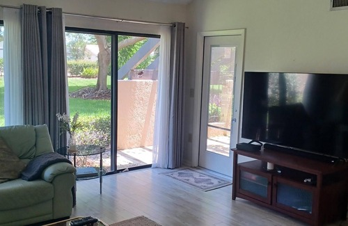 The Meadows Villa | Beautiful 3bed/2bath villa in The Meadows!