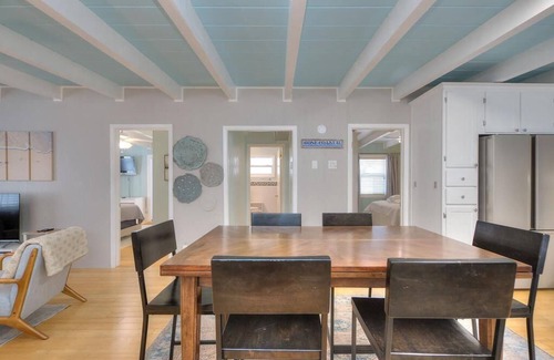 Yaupon Beach Casa | Beautiful 3BR,1Full BA, 2 Half BA - Hot tub, Walk to Beach, Dog Friendly, Sleeps