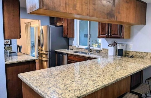 Lemon Grove Condominio | Beautiful 4 bed, 2.5 bath House with yard & grill