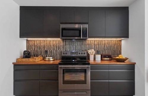 Palm Springs Villa | Beautiful 4 bedrooms oasis in Palm Springs