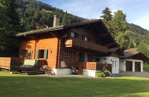 Rougemont Chalet De Esquí | Hermoso Chalet de 4 dormitorios para alquilar en el elegante Rougemont, Centro de esquí de Gstaad Región