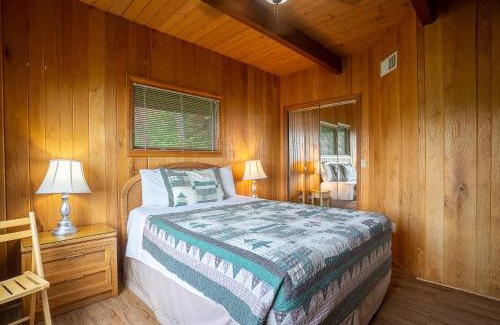 Chalet Village Chalet De Esquí | Beautiful 4 bedroom chalet with million dollar views