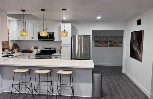 Lincoln Acres Casa | Beautiful 4-bedroom house with pool in Sunny San Diego