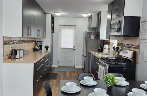 Ypsilanti Casa | Beautiful 4 bedroom home
