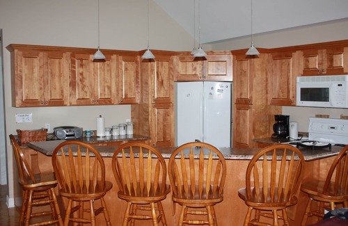 Brigus Casa | Beautiful 4 bedroom Home Overlook Brigus Harbour