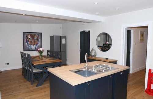 Cranleigh Apartamento | Beautiful 4 bedroom house