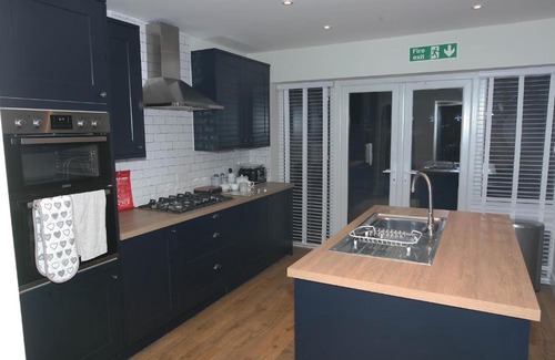 Cranleigh Apartamento | Beautiful 4 bedroom house