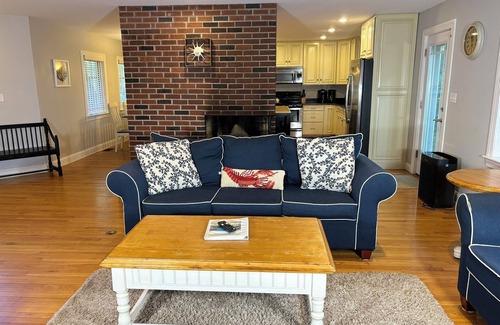 Kennebunk Casa | Beautiful 4 BR, cerca de todo !! Caminar hasta la Plaza de la playa y el muelle de Gooch!