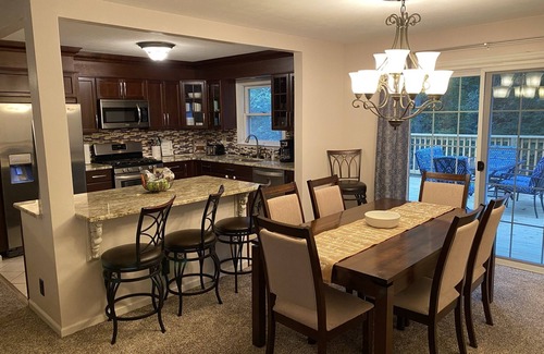 Grand Rivers Casa | Beautiful 5 BDR/4 Bath, 11 Beds, Sleeps 15, by Patti's w/ Pool Table!