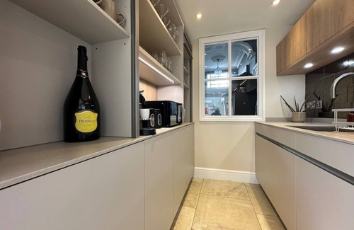 Montpellier Casa | Lujoso-Casa-Baño privado con ducha-Vista a la Calle