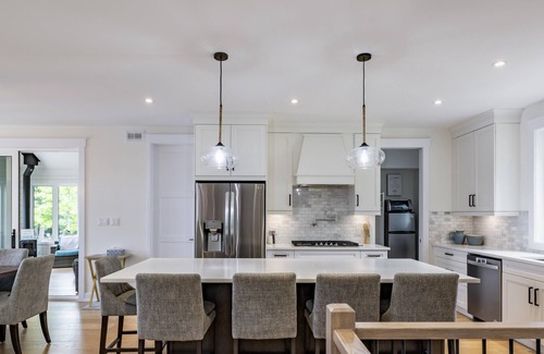 Lake of Bays Cabaña | Beautiful 5 bed 3 bath cottage on Lake of Bays