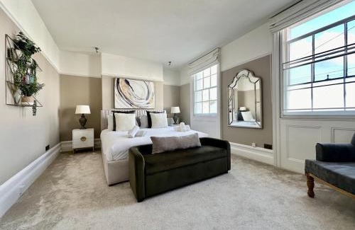 Montpellier Casa | Beautiful 5-Bed Regency Home in Montpellier