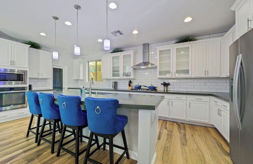 Las Vegas Casa | Beautiful 5 bedroom home for long term stays