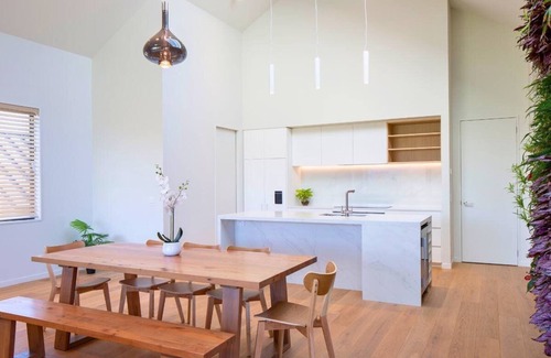 Jacks Point Casa | Beautiful 5 Bedroom home with rural views