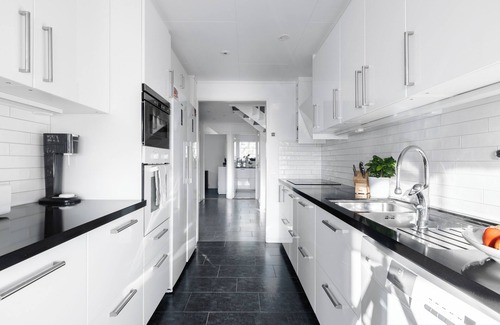 Oskarshamn Casa | Beautiful 5 bedroom house close to the bay Gunnarsö .Pets allowed