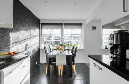 Oskarshamn Casa | Beautiful 5 bedroom house close to the bay Gunnarsö .Pets allowed