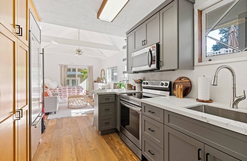 Eastside Santa Cruz Cabaña | Beautiful 5 bedroom home just steps from the beach