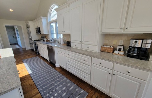 North Chatham Casa | Beautiful 5 BR property with pool and hot tub!